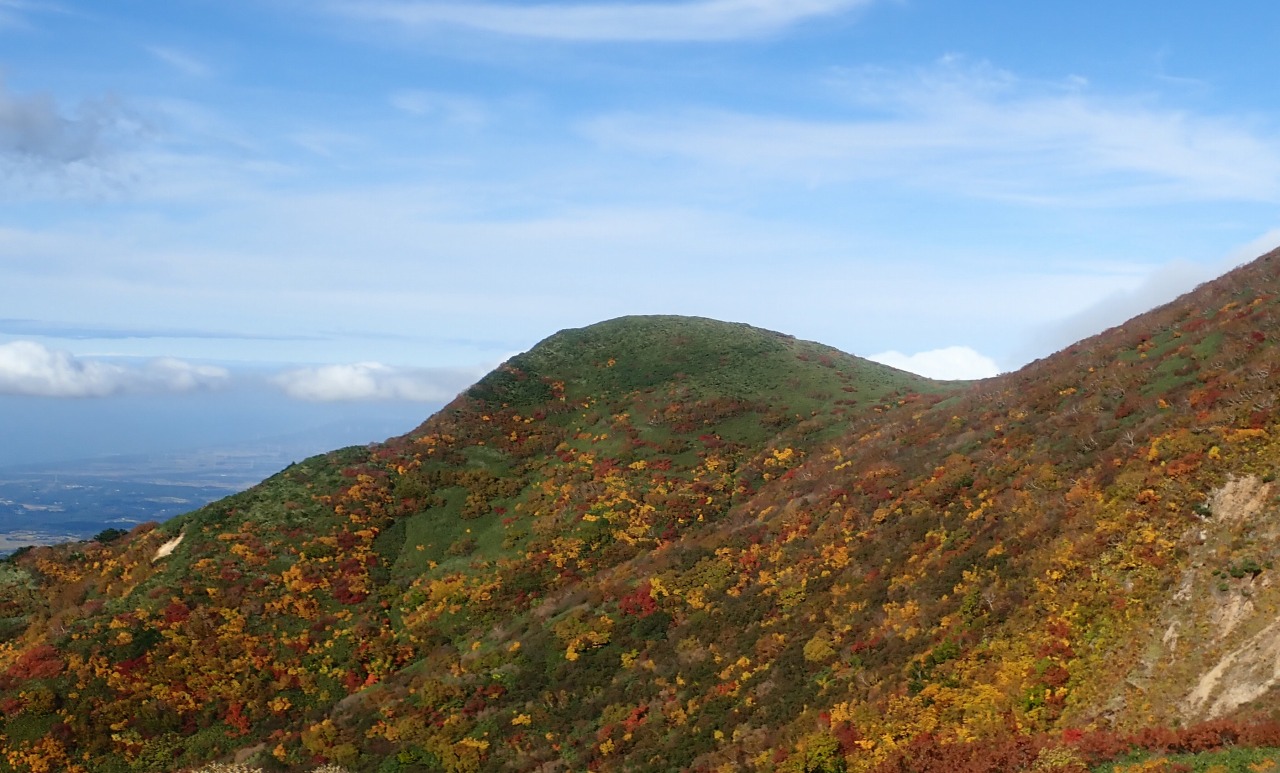 青森さ行くべ １日目 弘前カフェリベロ 紅葉の岩木山 嶽温泉山のホテル ゆる登山だニャン